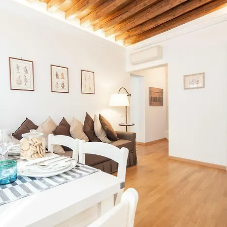 Apartamento Casa Claudia Ai Frari