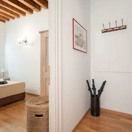 Casa Claudia Ai Frari Apartamento